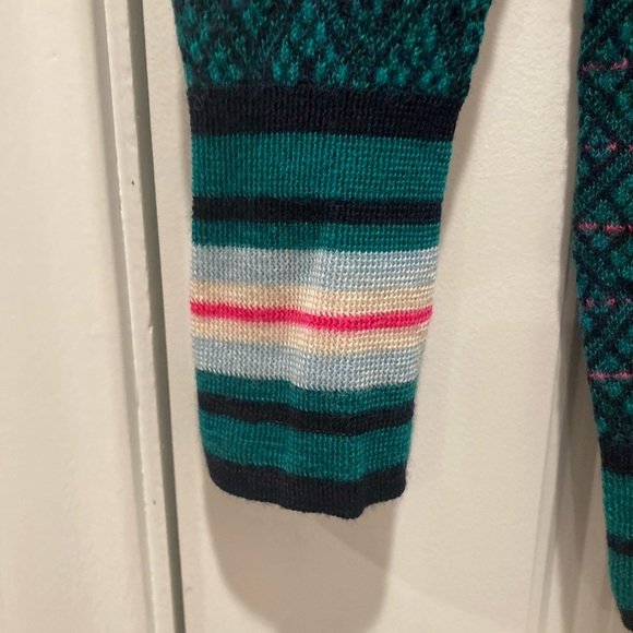 Cute and comfy J. Crew sweater! - Picture 6 of 10